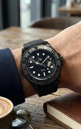 Minimalist Quartz Watch - the Dark Night Black Edition